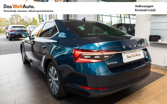 Skoda Superb cena 119900 przebieg: 18422, rok produkcji 2022 z Łódź małe 781